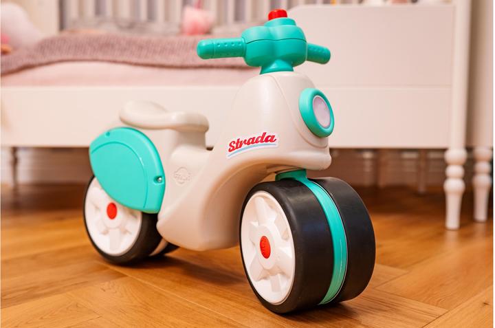 Actual product image Falk Toys Early Years Scooter
