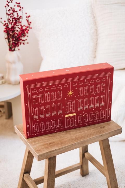 Actual product image Ava & May Scented candles and diffusers