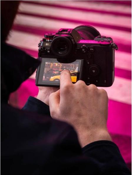 Produktbild Panasonic Lumix S1 (24.20 Mpx, Vollformat)