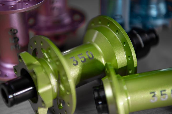 Actual product image DT Swiss 350 (Disc brake 6-hole)