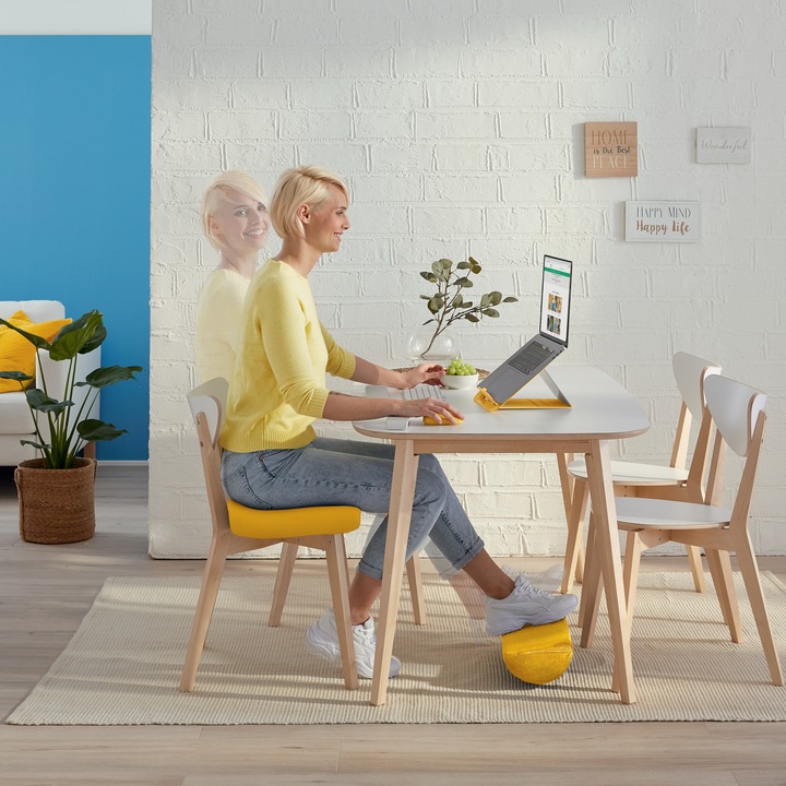 Actual product image Leitz Ergo Cosy footrest (26 x 14 x 40.5 cm)