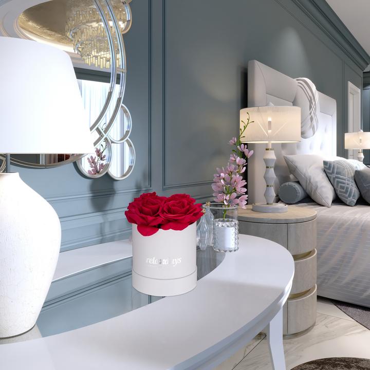 Actual product image Relaxdays White Round Flowerbox with 4 Roses (Dried flowers, 1x)