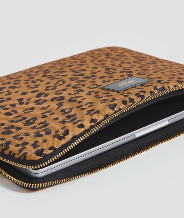 Actual product image Wouf Laptop sleeve 34 cm (15")