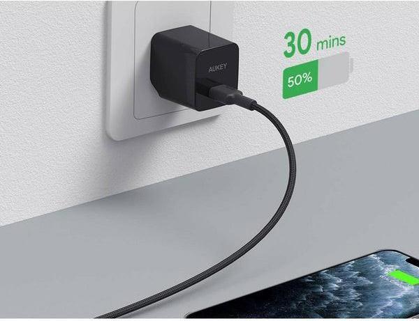 Immagine prodotto Aukey CB-CL02 Cavo Lightning-USB C in nylon nero | Alimentazione USB-PD | 1,2 m | Certificato Apple MFi (1.20 m, USB 3.2 Gen 1)