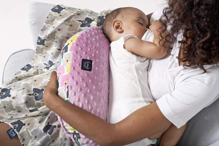 Produktbild La Millou Nursing pillow Chic chick Velvet touch - Raffaelo (50 cm)