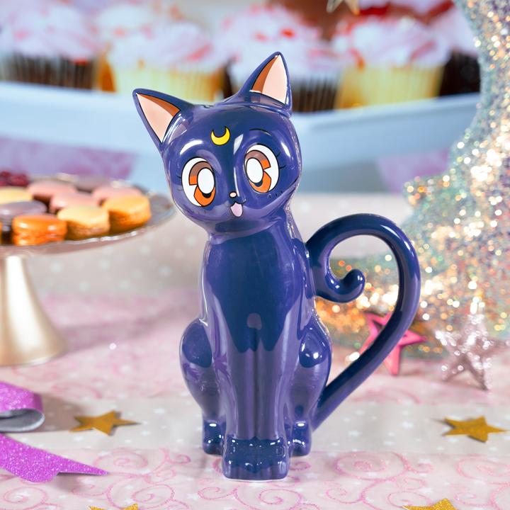 Actual product image ABYstyle SAILOR MOON - Teapot - Luna (1 l)