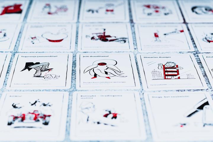 Actual product image Brain Games Black Stories Shit Happens | LT (Lithuanian, 2 - 15 Players)