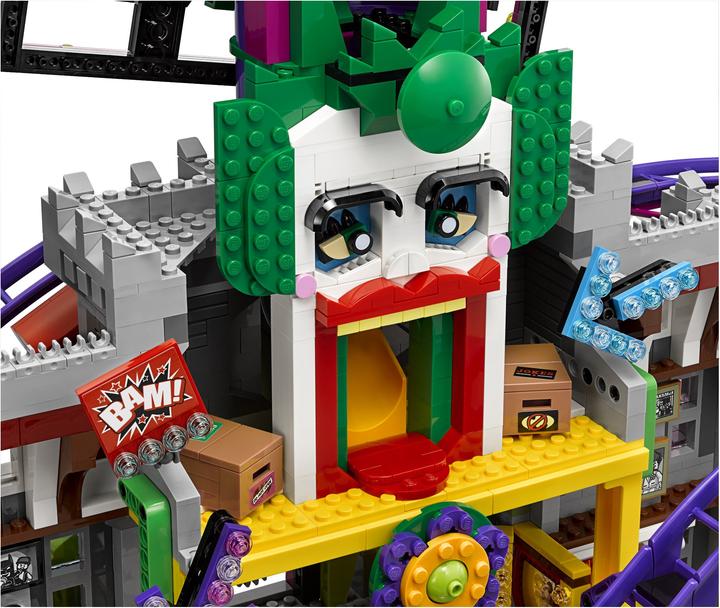 Actual product image LEGO Batman The Joker Manor (70922, LEGO DC)