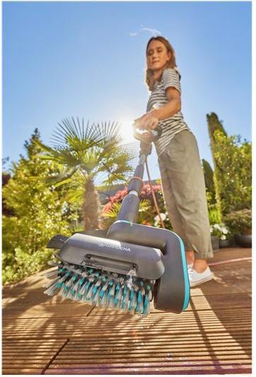 Productafbeelding Gardena Snoerloze allesreiniger Aqua Brush Patio 03/18V P4A solo (Oplaadbare batterij)
