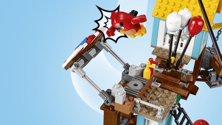 Actual product image LEGO Angry Birds Pig City Teardown (75824)