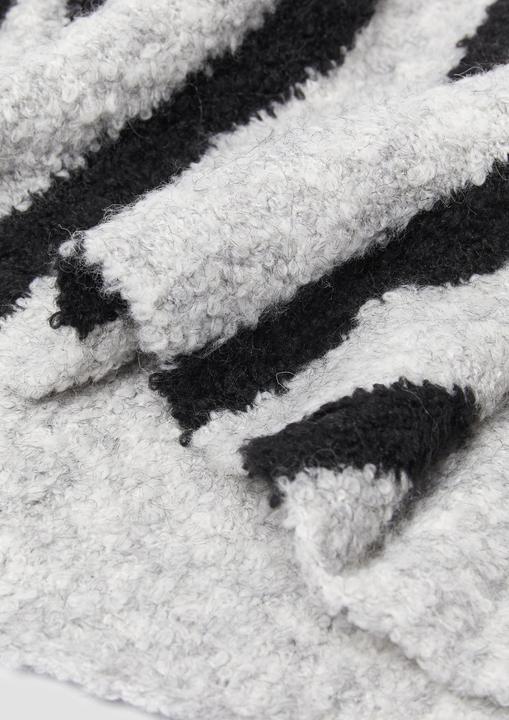 Immagine prodotto s.Oliver Tuch Schal in Bouclé-Optik mit Fransen