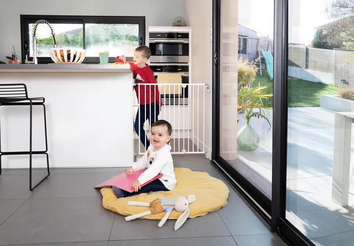 Produktbild Safety 1st Flat Step Treppengitter Metall Weiss (73 cm)