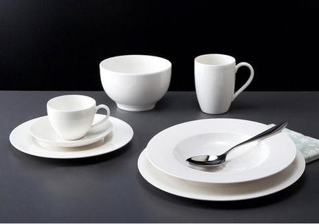 Produktbild Villeroy & Boch Basic White (18 Stk.)