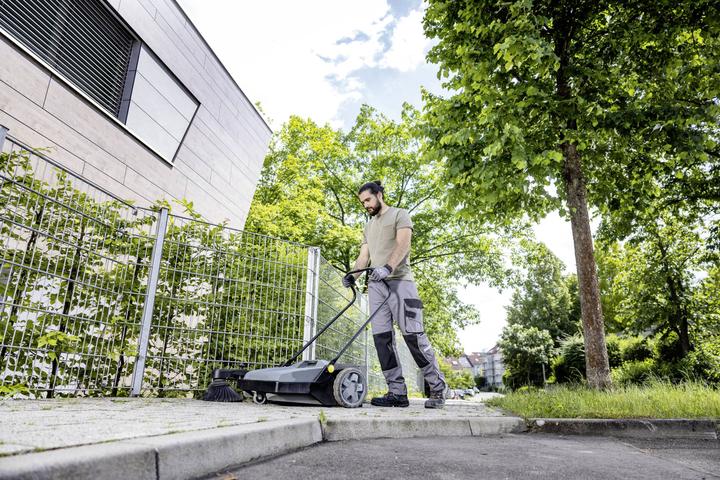 Image du produit Kärcher Professional Kehrmaschine KM 70/15 C Classic