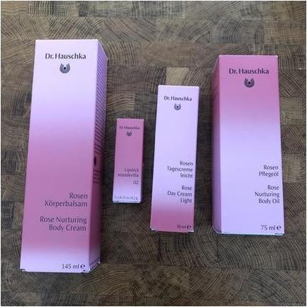 Image du produit Dr. Hauschka Limited Edition - Rosen Körperbalsam (Lait pour le corps, 145 ml)