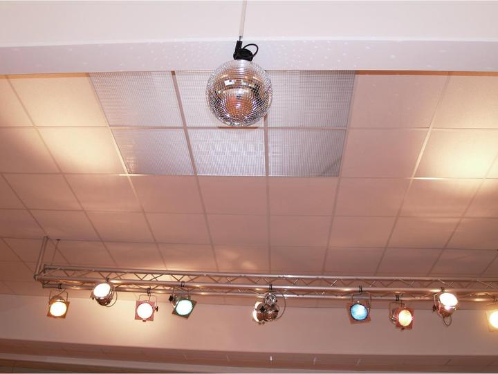 Actual product image Eurolite T-36 Pinspot with plug, silver