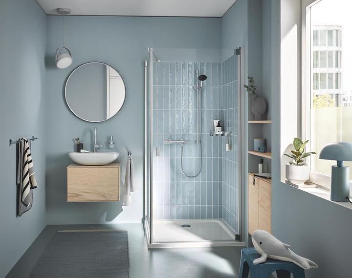 Actual product image Grohe Precision Feel QuickFix thermostatic shower mixer and Vitalio Start 110 shower rail set, length