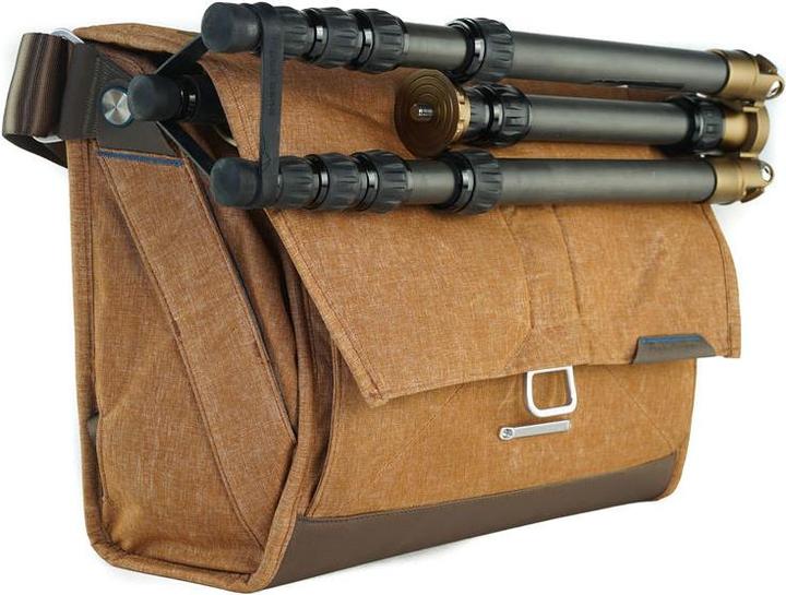 Actual product image Peak Design Everyday Messenger 15" Heritage Tan (Camera shoulder bag)
