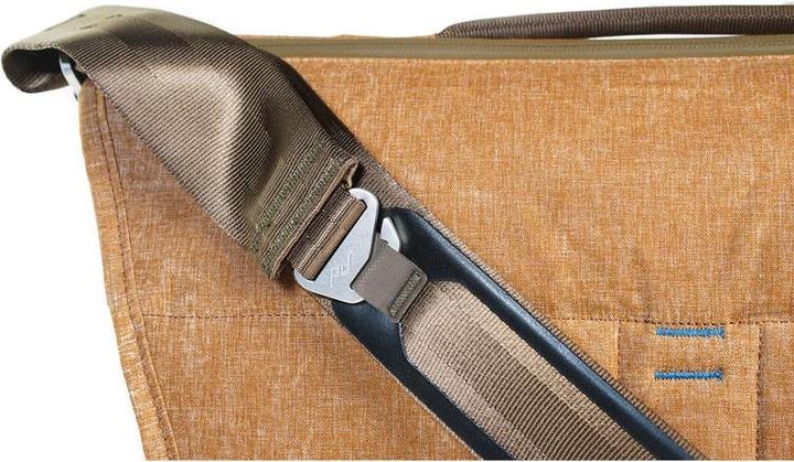 Actual product image Peak Design Everyday Messenger 15" Heritage Tan (Camera shoulder bag)