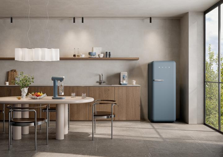 Produktbild Smeg Kühlschrank 50's Style FAB28RDSB6 (270 l)
