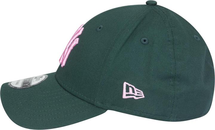 Actual product image New Era 9Forty Strapback Cap - New York Yankees Forest Green
