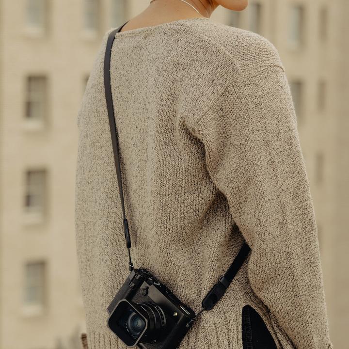 Actual product image Peak Design Leather Camera Strap Standard (Neck belt)