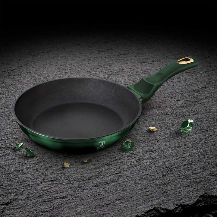 Actual product image BerlingerHaus TITANIUM POT SET 10 PCS. BERLINGER HOUSE BH-6065 EMERALD (Pan set + pot set, Aluminium)