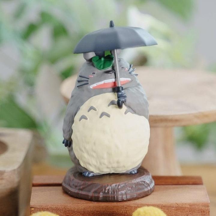 Produktbild Semic Mon voisin Totoro statuette Magnet Totoro 10 cm