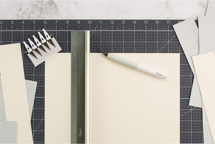 Produktbild Cricut Schneidematte TrueControl, Mint Anti-Roll-Designs Messer