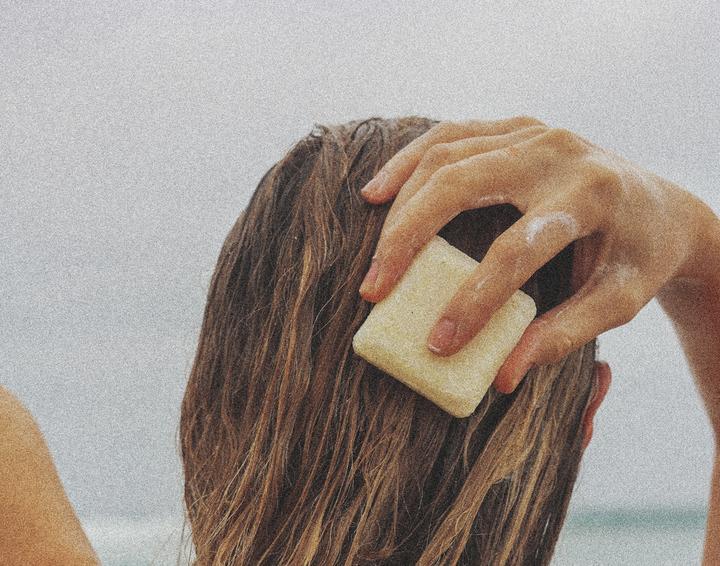 Actual product image Green Room Suds Sunny (Solid shampoo)