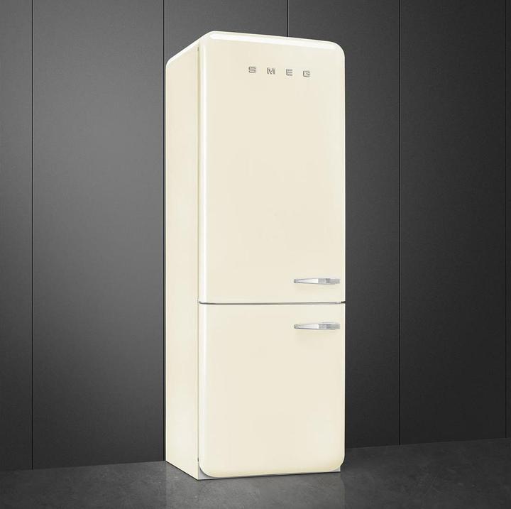 Produktbild Smeg Kühlschrank 50's Style FAB38LCR6 (481 l)