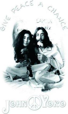 Produktbild John Lennon Postkarte Give Peace A Chance (1 Stk.)