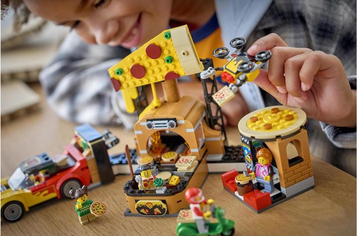 Produktbild LEGO Pizza-Liefererlebnis mit Fahrzeugen (60496)