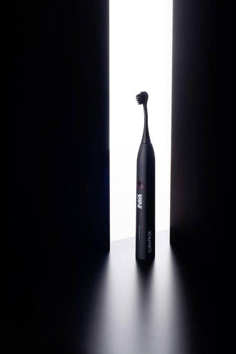 Actual product image Curaprox Hydrosonic Black is White (Sonic toothbrush)