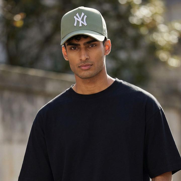 Produktbild New Era E-Frame Trucker Cap - New York Yankees Mint Green