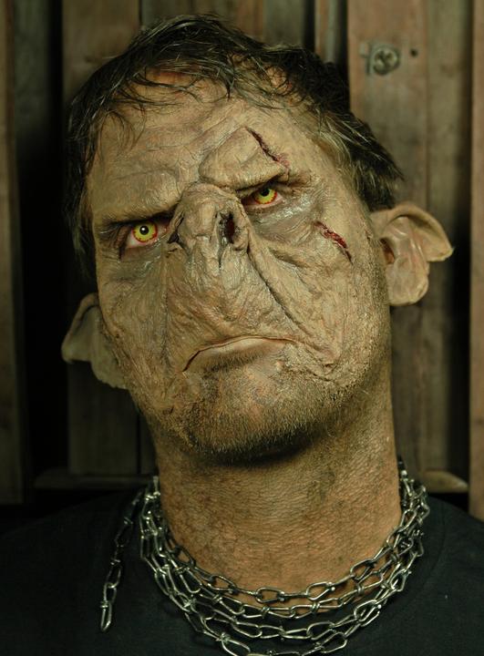 Produktbild Wizardo Hinterlistiger Ork Maske aus Latex zum Ankleben