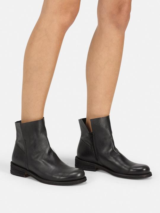 Actual product image Felmini This stiff boot from is made from suede. They offer a perfect blend of (41)