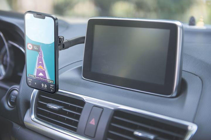 Actual product image Cellularline MAG Display Car Holder