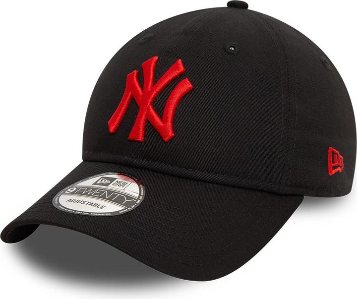 Actual product image New Era 9Twenty Casual Cap - New York Yankees Black / Red