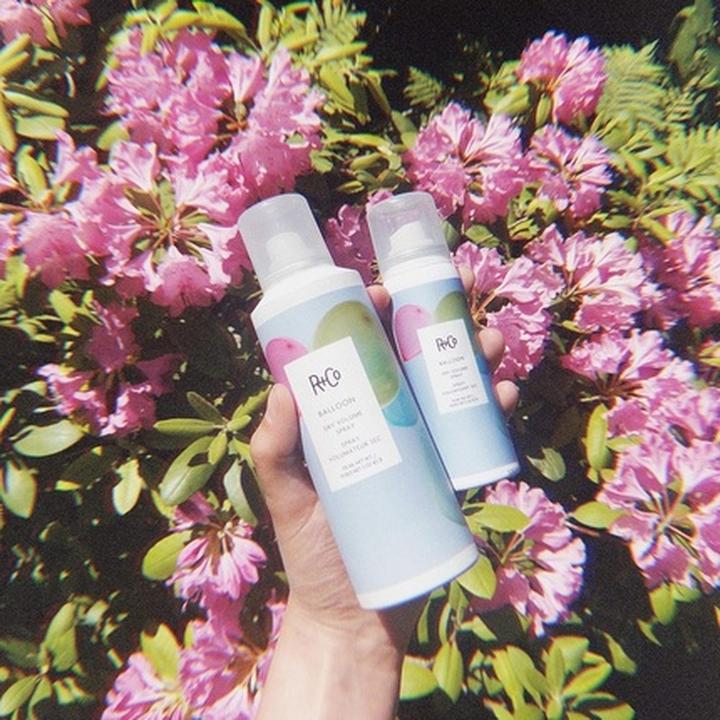 Immagine prodotto R+Co Balloon Dry Volume Hair Spray - Adds Instant Volume