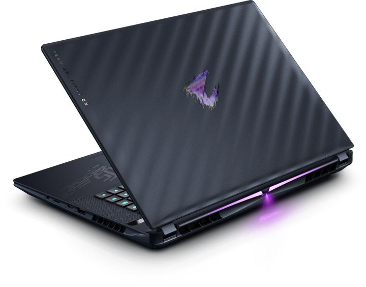 Image du produit Gigabyte Aorus Master 16 RTX 5090 (16", Intel Core Ultra 9 275HX, 32 Go, 2000 Go, CH)