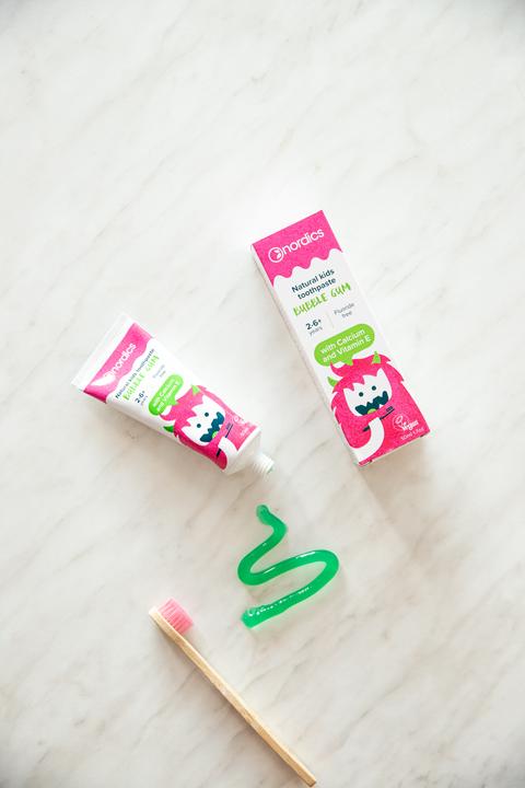 Actual product image Nordics Toothpaste Kids Bubble Gum + Eco Toothbrush Kids Yellow