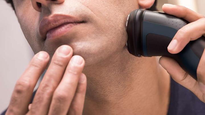 Produktbild Philips Shaver Series 1000 Aqua Touch (S1121/41)