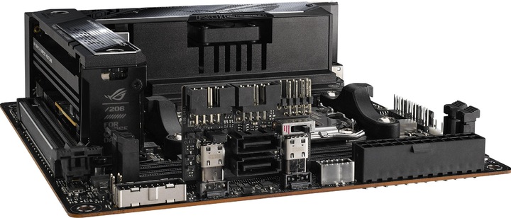 Immagine prodotto ASUS ROG Strix X670E-I Gaming Wifi (AM5, AMD X670E, Mini-ITX)