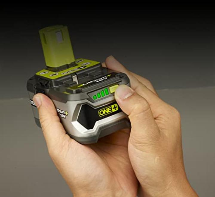Immagine prodotto Ryobi 2 Akkus 18 V One 5,0 Ah mit Schnellader - Lithium+ Technologie für längere Laufzeit (18 V)