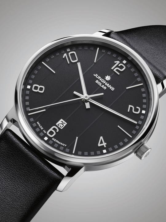 Produktbild Junghans Milano (Analoguhr, 37 mm)