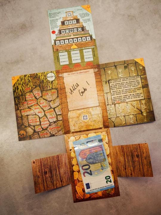 Actual product image Hidden Games The treasure hunt - puzzle card (German, 1 Players)