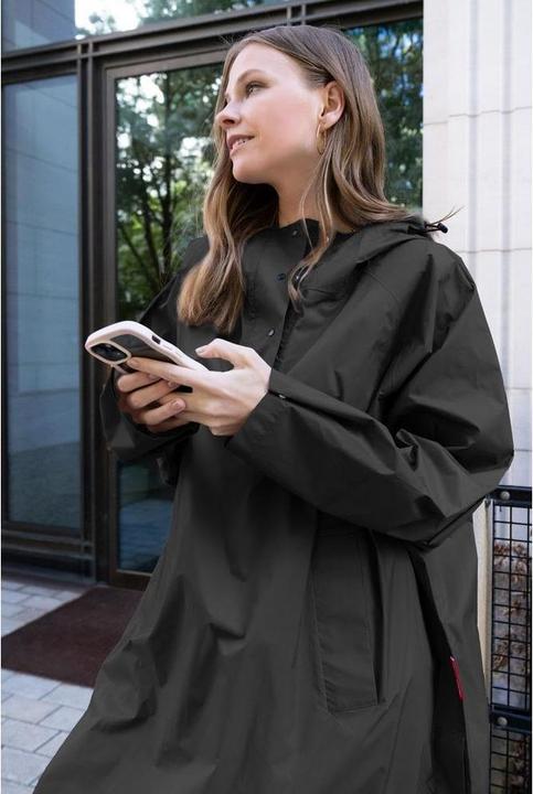 Actual product image reisenthel Mini Maxi Raincoat Schwarz (One size)