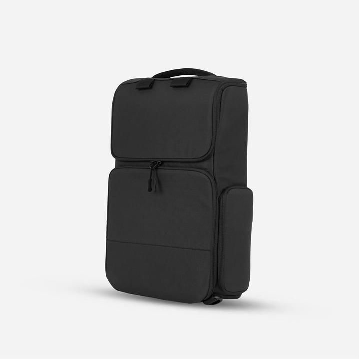 Actual product image Wandrd Cube Pro (Camera inner pocket)