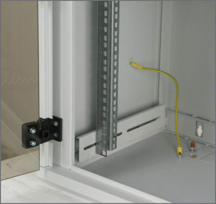 Produktbild Triton Delta U 5S Gehäuse (10.87 HE, 19 Zoll Rack)